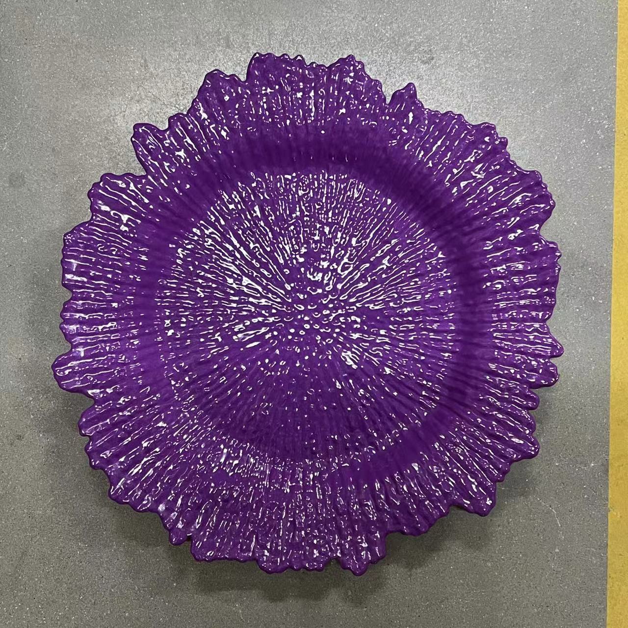 Uniquelina vente en gros assiettes de chargeur à bord rond en plastique de 13 pouces assiettes de chargeur en plastique doré de récif rond doré pour le dîner, le mariage, la fête, la décoration d'événements.