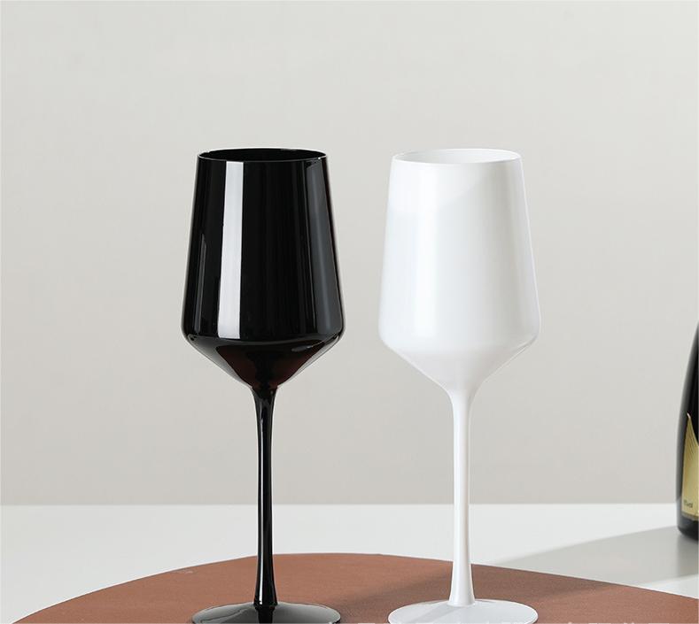 Uniqueelina Ikirahure cya Divayi Yirabura Gushiraho Ibirahure bya Divayi, Ntavunika & Portable Stemmed Metal Wine Ikirahure cyo hanze, Urugendo, Ingando na pisine, Impano nziza kubakunzi ba divayi (Umukara)