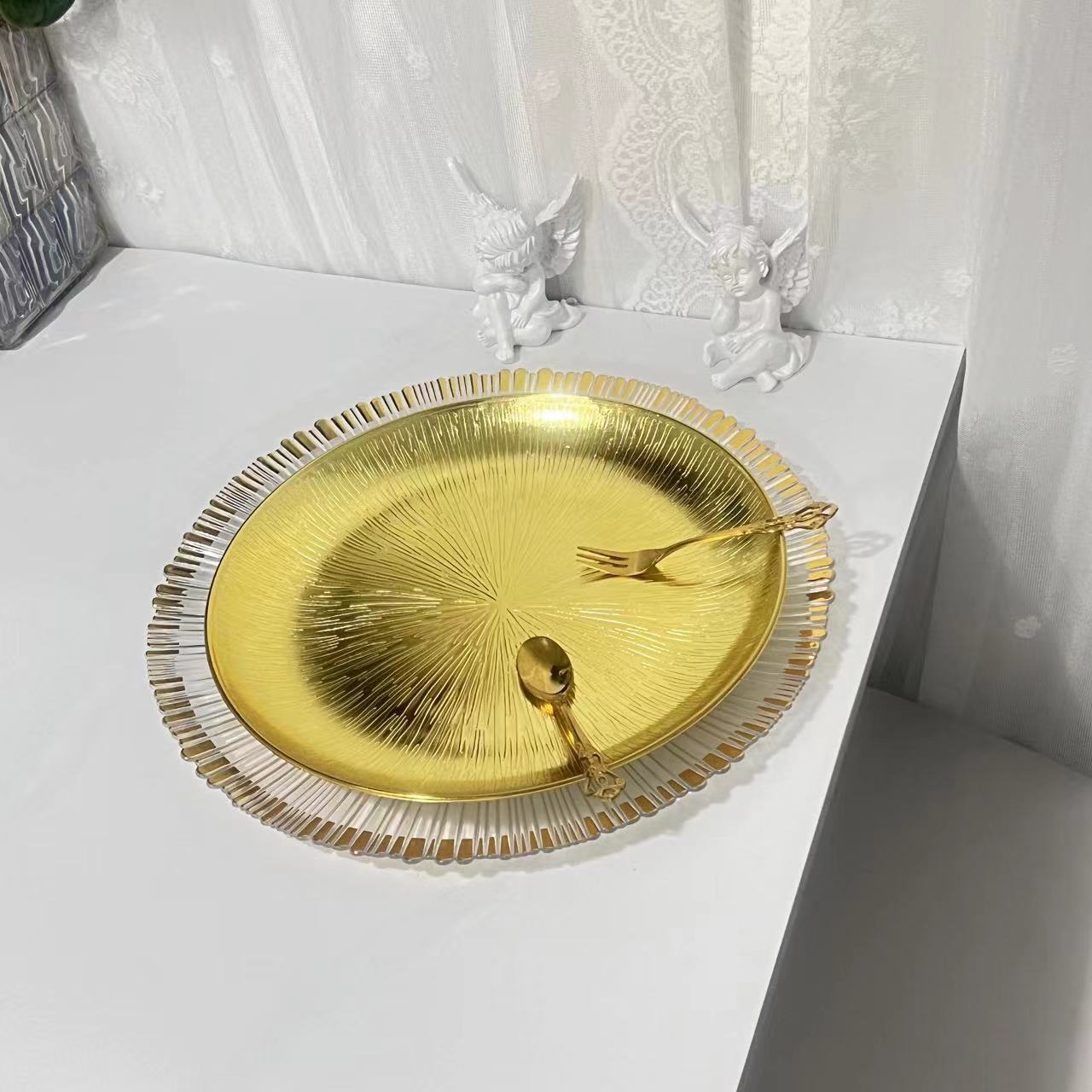 Uniquelina wholesale 13inch Round plastic Rim Charger Plates Gold Round Reef plastic Charger Plates for Dinner,Wedding,Party,Event Decoration