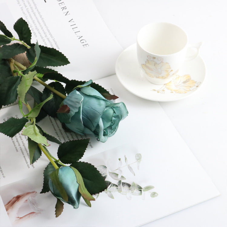 Uniquelina Artificial Flower in Pot Rose Flowers Fake Flower Artificial Flowers with Ceramics Vase Decoration for Table Home Office Wedding Table