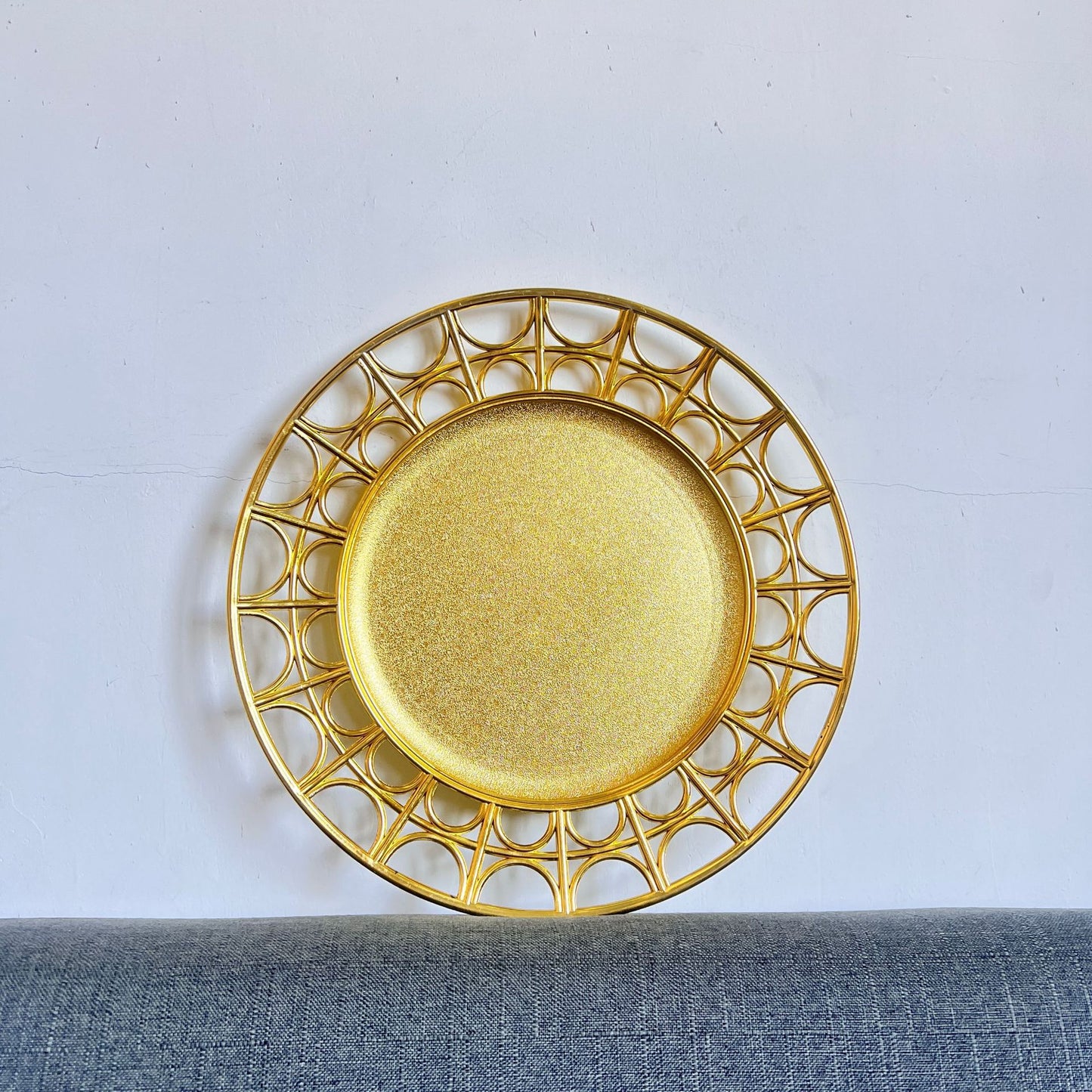 Uniquelina 13-Inch Charger Plates , Gold Textured Rim, for Elegant Dining - Ideal for Weddings and Formal Events