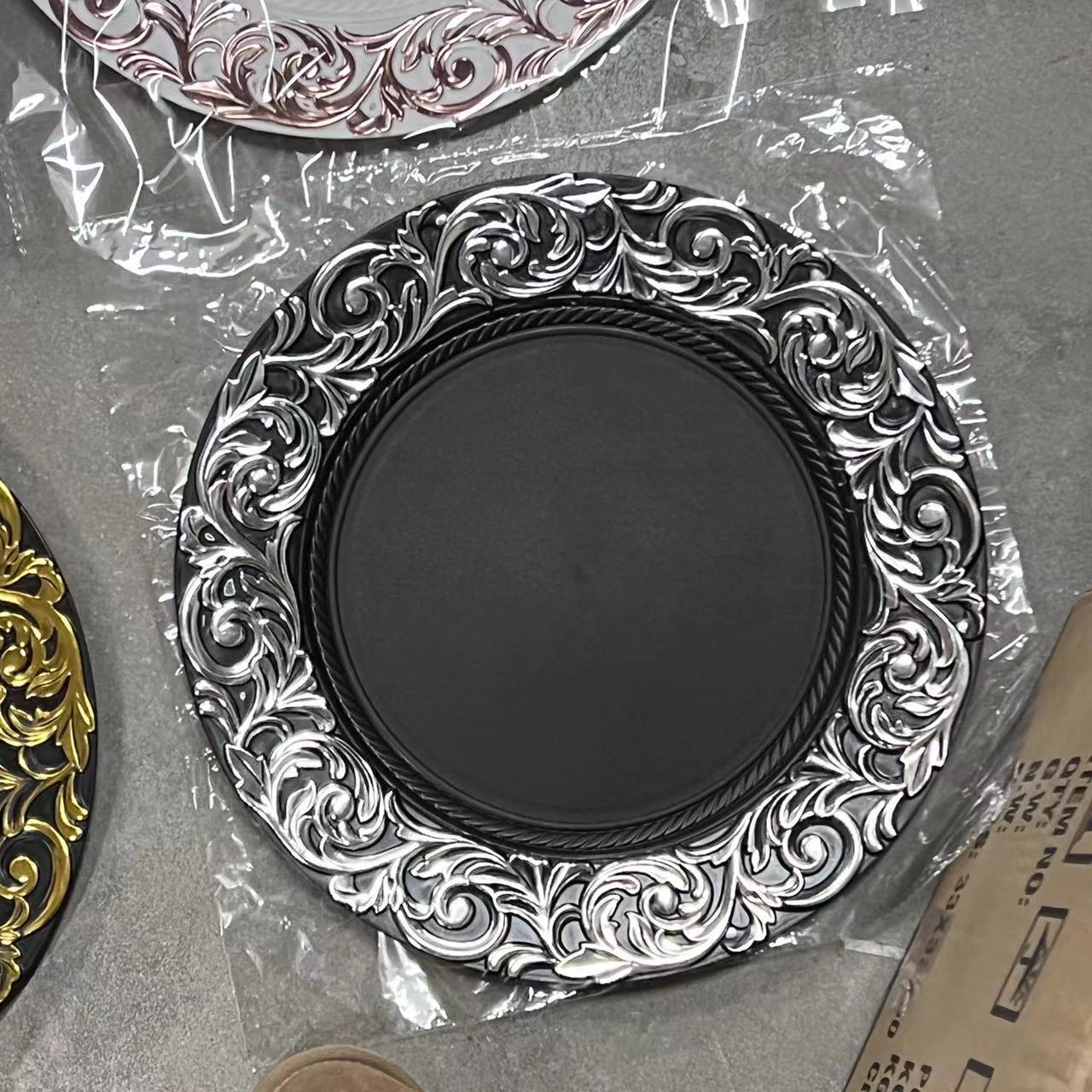 Uniquelina Wholesale Baroque Metallic Charger Plates, Bulk French Style Decor, Ornate Charger Plates, Rustic Farm Table Decor (4, Gold)